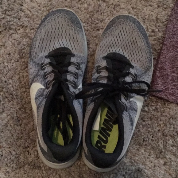 CLOSET CLEAR OUT Nike bundle - Picture 2 of 3